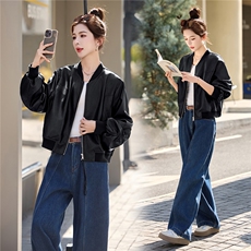 春秋百搭显瘦短款皮衣外套女26新款炸街洋气今年流行皮夹克上衣，女装皮衣，潮流依族