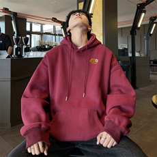 酒红色