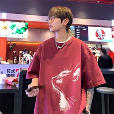 红色