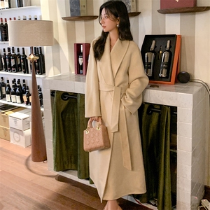 2025秋冬百搭时尚大青果领大衣舒适软糯保暖，女装双面呢大衣，荣图大衣