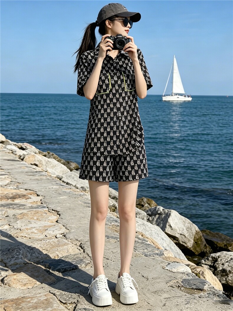 欧洲站时尚气质减龄套装女夏新款翻领印花设计短袖阔腿短裤两件套,女装套装/套裙,江南