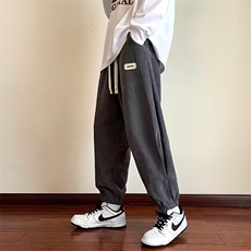 灰色