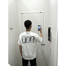 白色