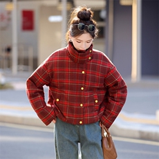 小香风红色格子短款羽绒服女2024冬季新款小个子立领白鸭绒面包服，女装羽绒服，意芙