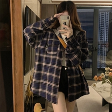 藏蓝色
