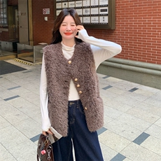 当季新款韩系皮毛一体马甲2C229-86302-P185-K265，女装马甲，2C229