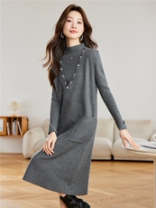 两件套钉珠半高领针织连衣裙女秋冬2025新款小个子显瘦打底毛衣裙，女装针织衫/毛衣，艾米