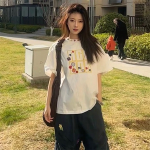 万针全刺绣工艺抖音得物高品质260克重磅纯棉双纱美式高街短袖T恤图片