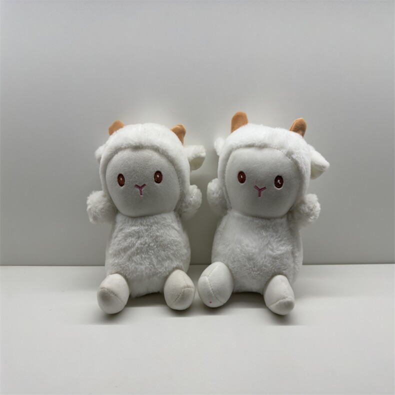 小白羊，盛润毛绒玩具