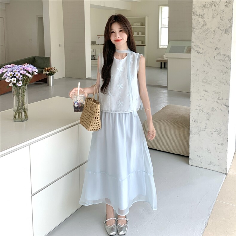 浅蓝色蕾丝背心网纱半身裙套装女夏2025新款ootd穿搭超好看两件套，女装套装/套裙，2C135