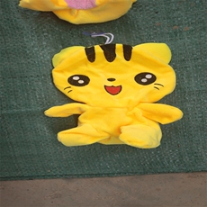 黄色