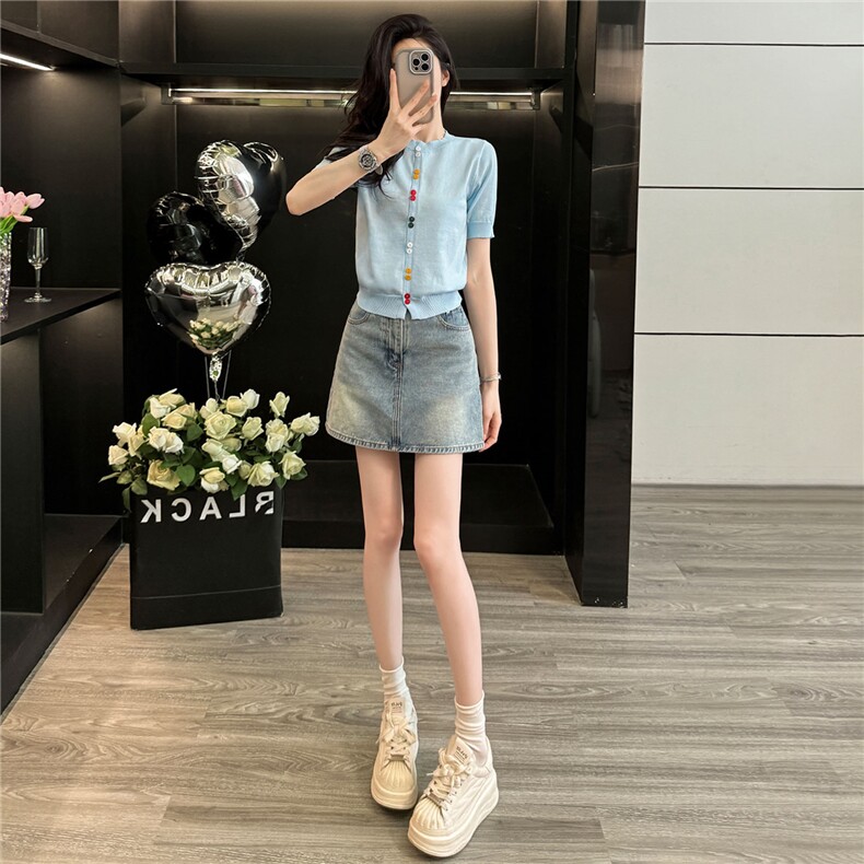欧货时尚设计感套装女夏新款圆领彩色纽扣针织衫短袖牛仔裙两件套,女装套装/套裙,江南