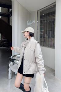 2022狐狸毛羽绒派克服图片
