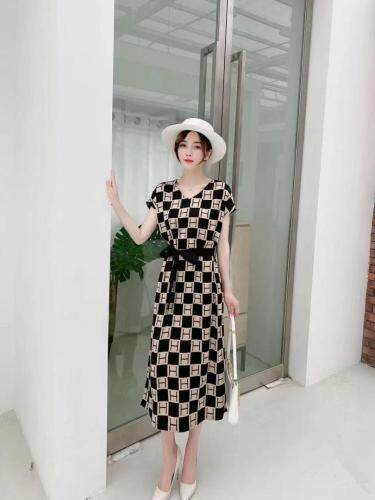 【现货】夏季新款醋酸缎面时尚系腰显瘦连衣裙，女装连衣裙，名怡