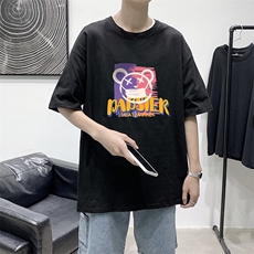 黑色