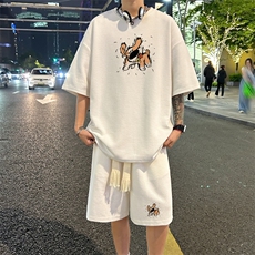 白色