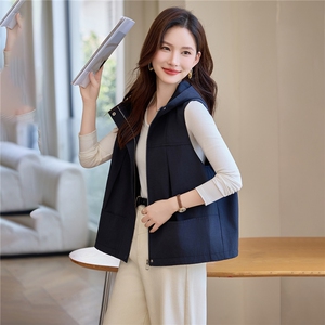 现货马甲女图片