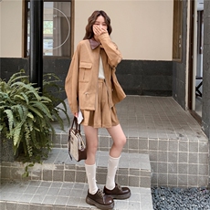 又酷又飒卡其色工装套装裙女秋季2025新款学院减龄百褶短裙两件套，女装套装/套裙，2C028