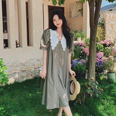 灰绿色