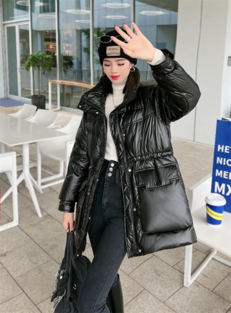 冬季羽绒服现货，女装羽绒服，艾伊贝雪