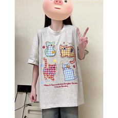 白灰色