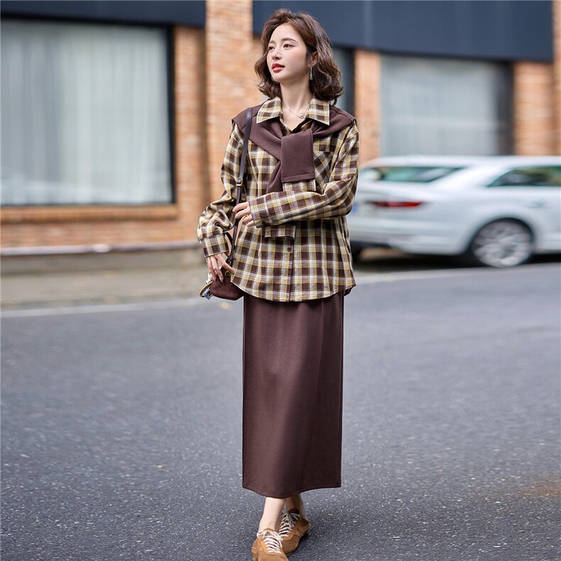 现货!2025秋装新款格纹衬衫套装披肩搭配气质时尚套装，女装套装/套裙，涵墨