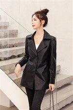 2022秋季女装新款大量现货时尚潮流显瘦双排扣收到中长款皮衣，女装皮衣，魅衣本色