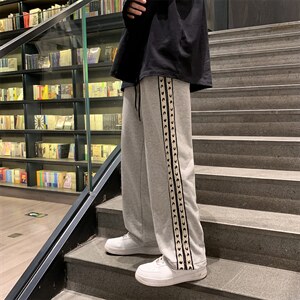 ins设计休闲裤男宽松直筒撞色运动裤UK92P33图片
