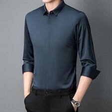 藏青色