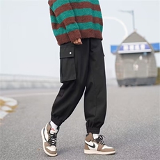 黑色