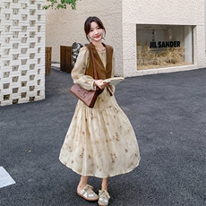高级感碎花连衣裙套装女2024秋季新款法式复古马甲气质长裙两件套，女装套装/套裙，2C098