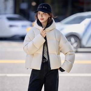 水衣源2783款短款连帽加厚保暖面包服茧形羽绒外套女图片