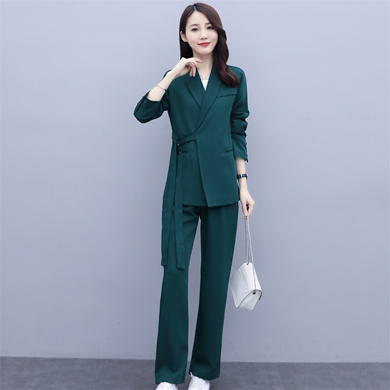 西装女2024秋季新款韩版气质时尚休闲职业小西服阔腿裤,女装西装,雅佳俏