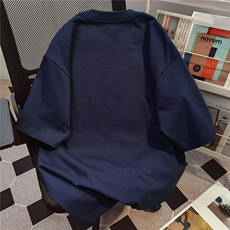 藏青色
