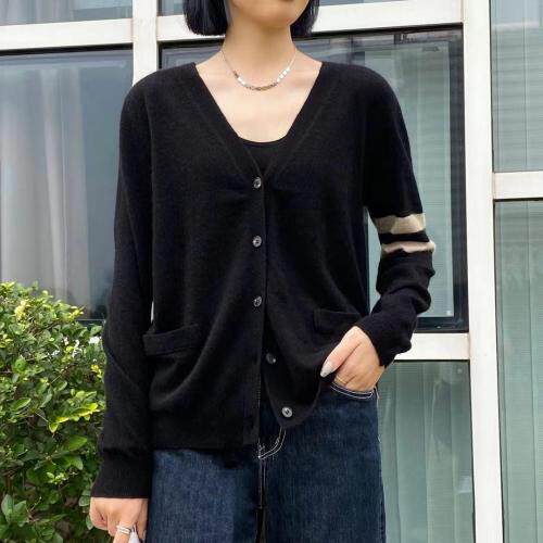 V领袖条纹羊毛开衫外套，其它，日の谷