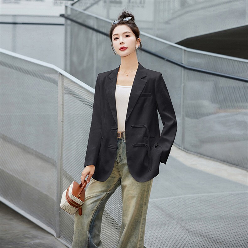 杏色新中式小西装外套女短款2024春季新款设计感小众西服上衣,女装西装,岚衣(原川流布茜）