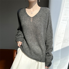 2025年秋季新款一线落肩针织圆领女士上衣时尚休闲通勤百搭，女装针织衫/毛衣，多娇羊绒