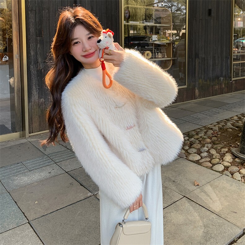 现货白色毛毛小香风外套7698-P195-K288，女装皮草，2C159