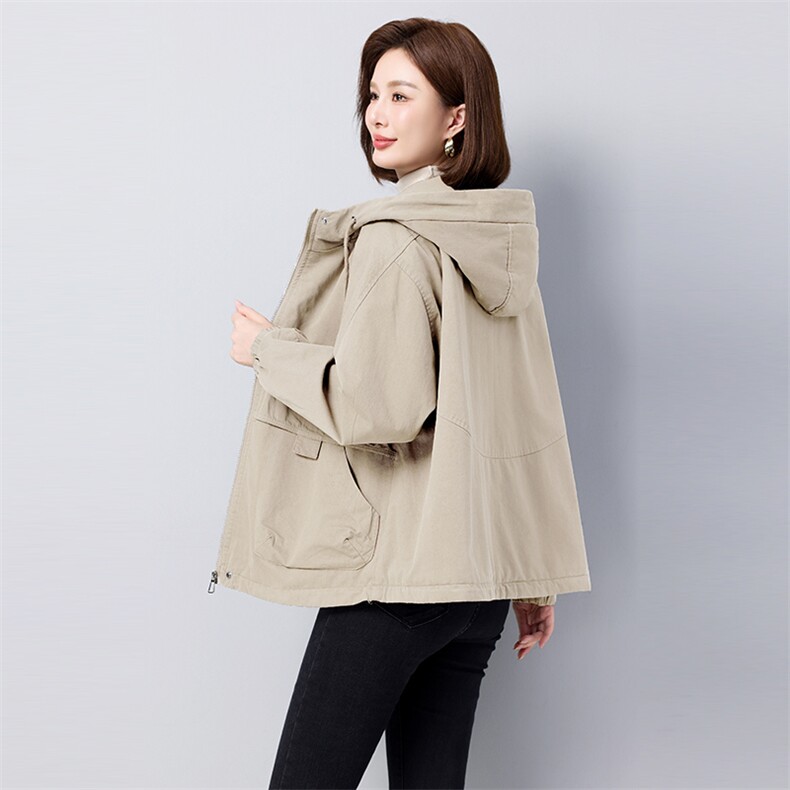 2025年秋款新品风衣外套休闲款简约休闲百搭全年龄段可穿款女风衣，女装风衣，秋牧寒烟