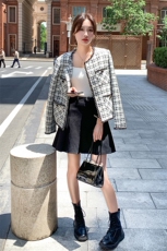 2023年秋季短款小香风B190-82382-P155-K208，女装短外套，一九零