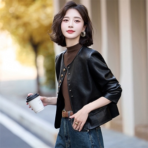 黑色小皮衣外套女2025秋季新款短款pu皮夹克圆领休闲单排扣上衣女图片