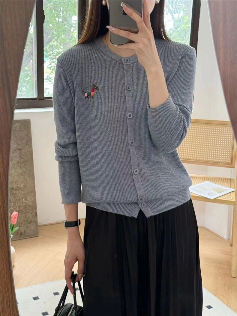春季2025新款韩版圆领甜美纽扣开衫外套针织打底衫长袖上衣女毛衣,女装羊毛衫,百纯羊绒