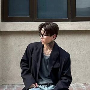 2025春秋季西装外套男韩版高级感西服简约帅气韩系上衣潮图片
