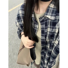 蓝色