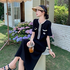 撞色假两件圆领连衣裙女2025夏季淡人法式设计感黑色半拉链A字裙，女装连衣裙，2C129