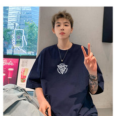 藏青色