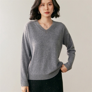 新款v领纯色针织衫简约百搭套头上衣女图片