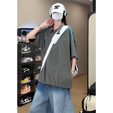 深灰色