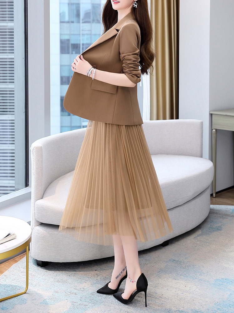 西装套装裙女春秋2025秋季新款女装流行时髦洋气减龄连衣裙两件套,女装套装/套裙,卡杰菲