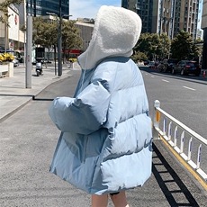 蓝色